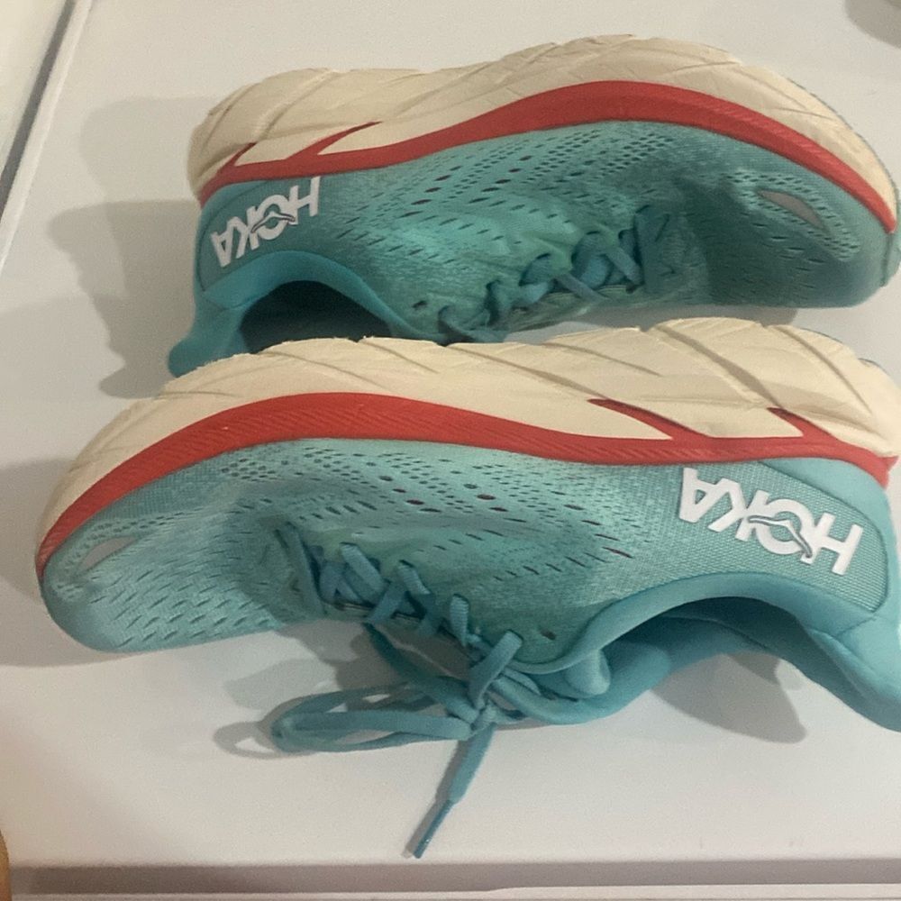Hoka Clifton 8 Real Teal Aquarelle Running Sneaker women Sz 9,5